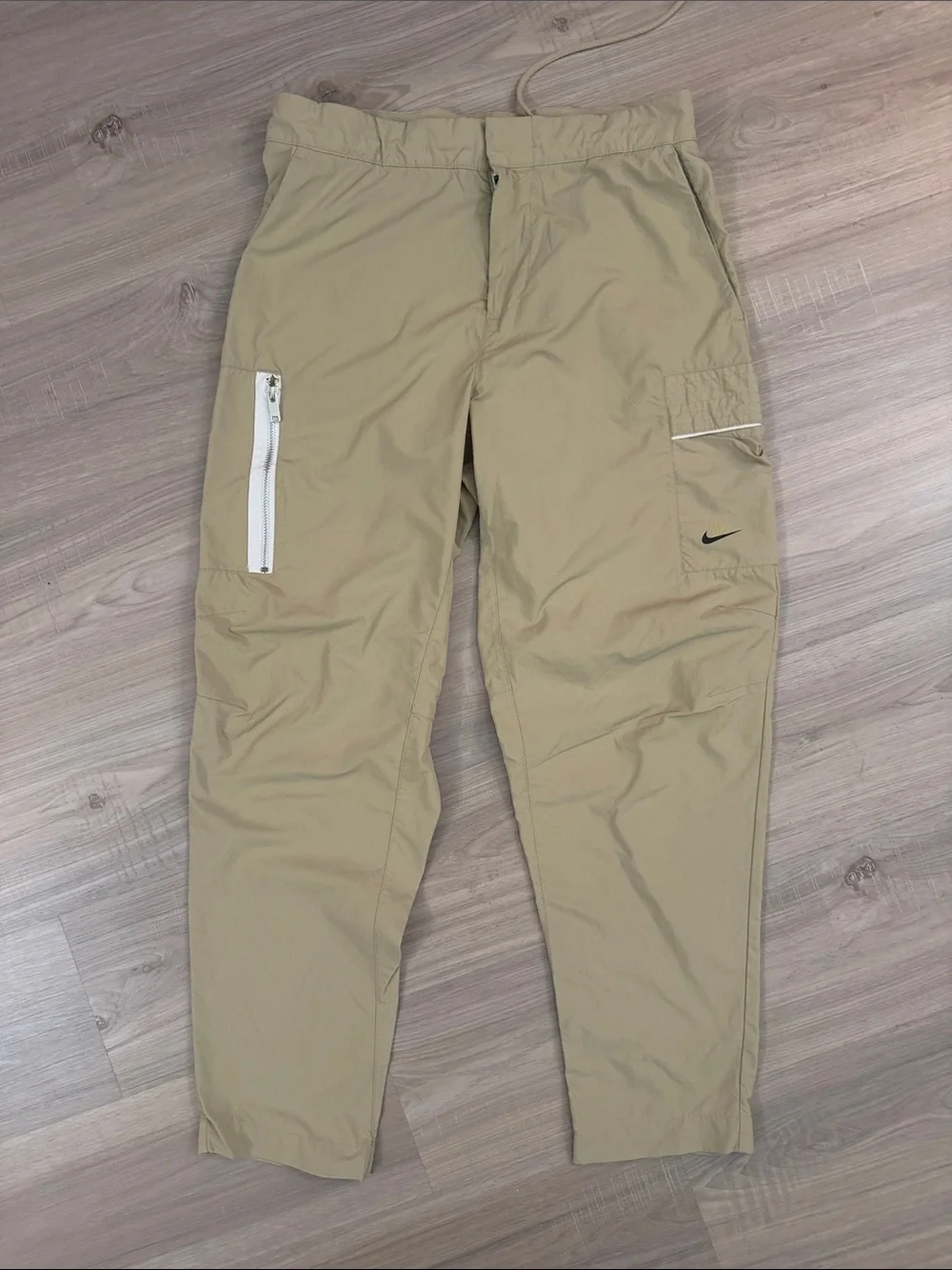 Nike Sportswear Style Essentials Tan Utility Pants. Sz M